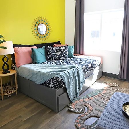 North Beach Steps To Sea Miami Apartment With Free Parking Family And Pet Friendly ไมอามีบีช ภายนอก รูปภาพ